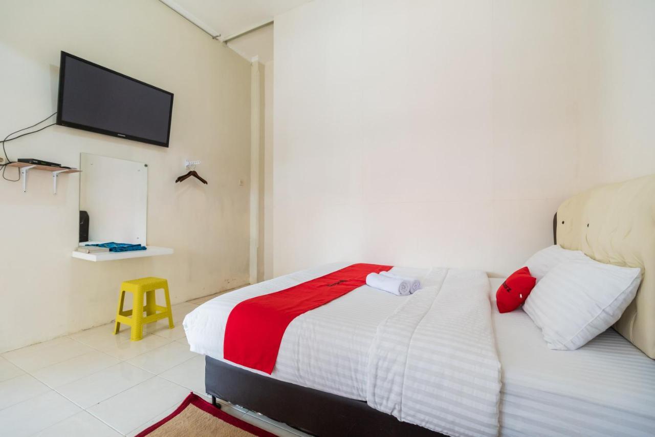 Reddoorz Syariah Near Pasar Aur Kuning Hotel Bukittinggi Exterior photo