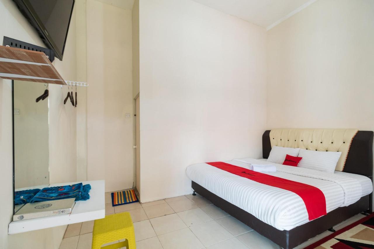 Reddoorz Syariah Near Pasar Aur Kuning Hotel Bukittinggi Exterior photo